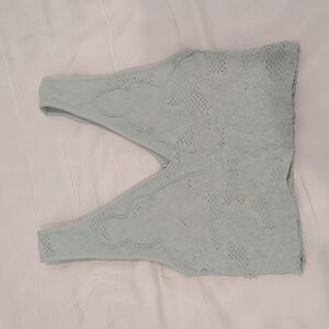 Tilly's full tilt v neck tank top with lots of details